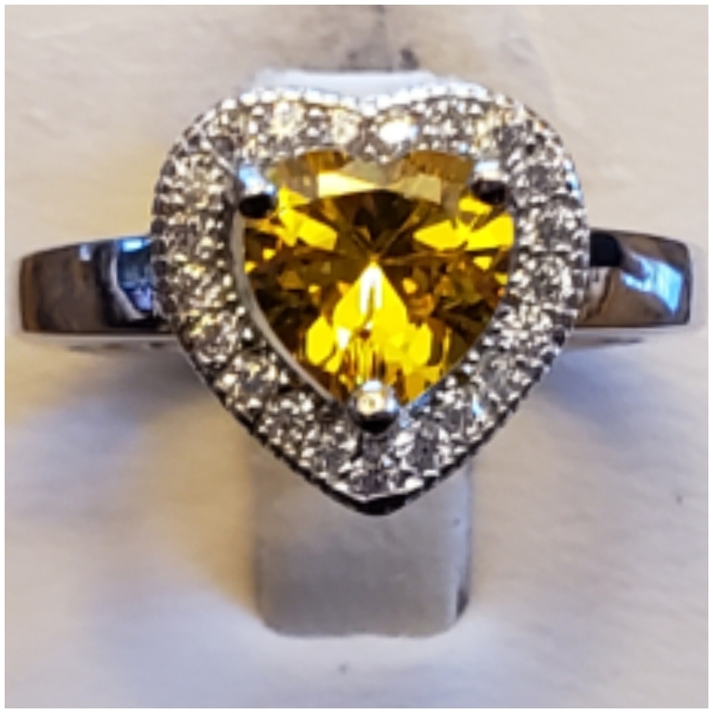 Genuine 3.5ct Yellow Canary Sapphire Heart Ring 6 - Picture 1 of 7